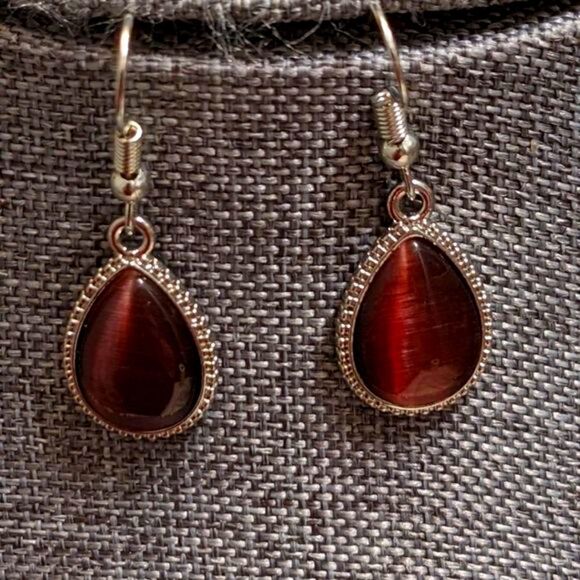 Foil heart design statement necklace w/plum/purple cats eye beads w/ earrings - Picture 11 of 13